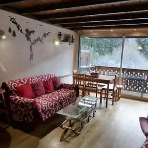 https://les-seolanes-pra-loup.fr-provencehotel.com